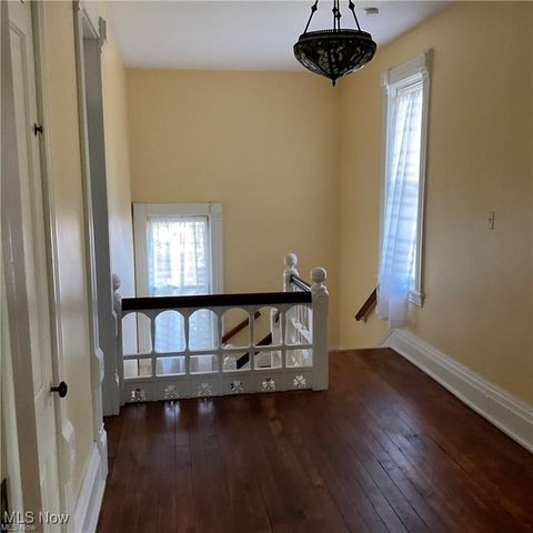 861 S Lincoln Avenue, Salem, OH 44460