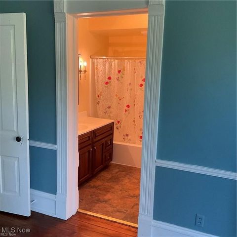 861 S Lincoln Avenue, Salem, OH 44460