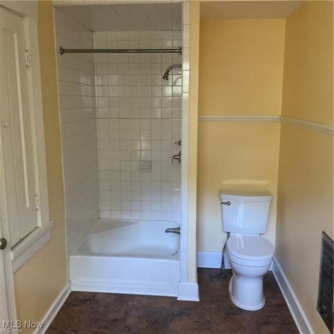 861 S Lincoln Avenue, Salem, OH 44460