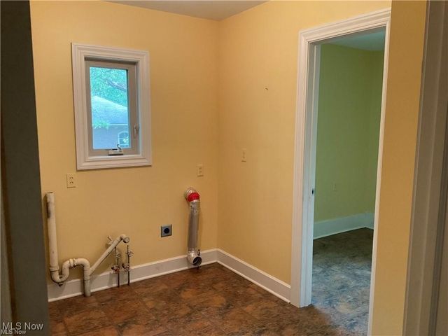 861 S Lincoln Avenue, Salem, OH 44460