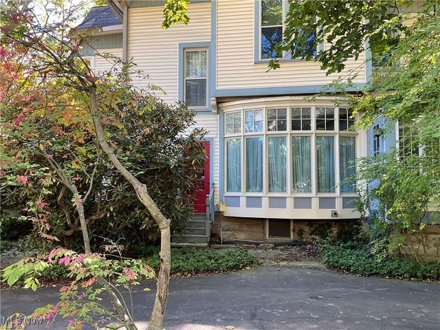 861 S Lincoln Avenue, Salem, OH 44460