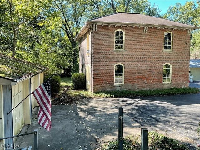 861 S Lincoln Avenue, Salem, OH 44460