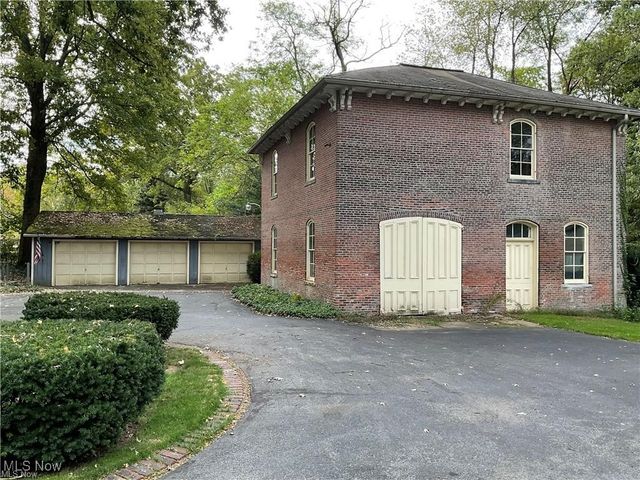 861 S Lincoln Avenue, Salem, OH 44460