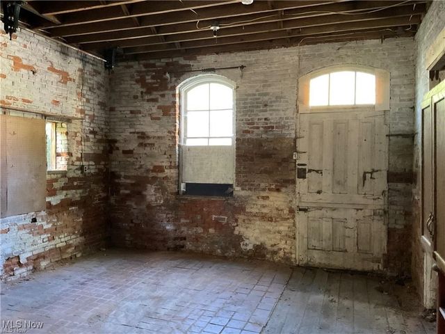 861 S Lincoln Avenue, Salem, OH 44460