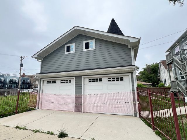 600 N Pine Avenue, Chicago, IL 60644