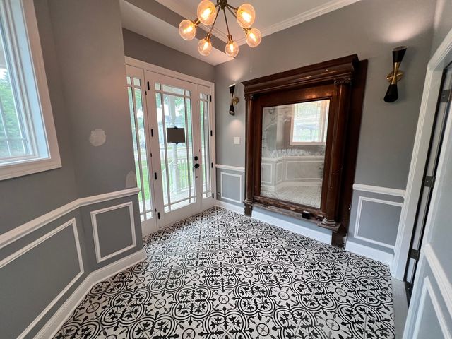 600 N Pine Avenue, Chicago, IL 60644