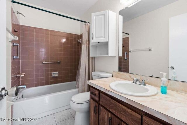 1411 Sheafe Avenue NE 102, Palm Bay, FL 32905