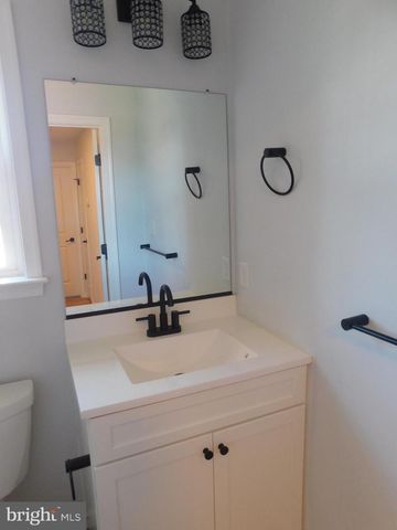 916 S LOUDOUN ST, Winchester, VA 22601
