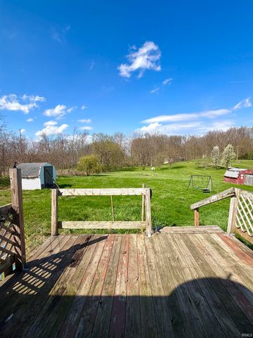 2121 E Mapes Road, Kendallville, IN 46755