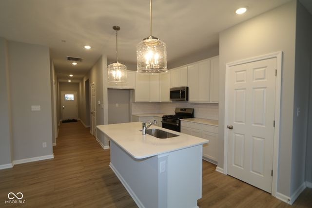 10716 Mangrove Drive, Indianapolis, IN 46239