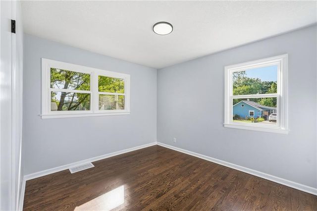 3028 S Hedges Avenue, Independence, MO 64052