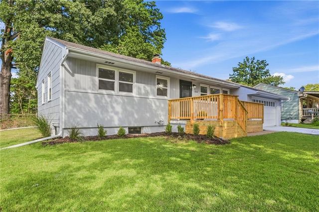 3028 S Hedges Avenue, Independence, MO 64052