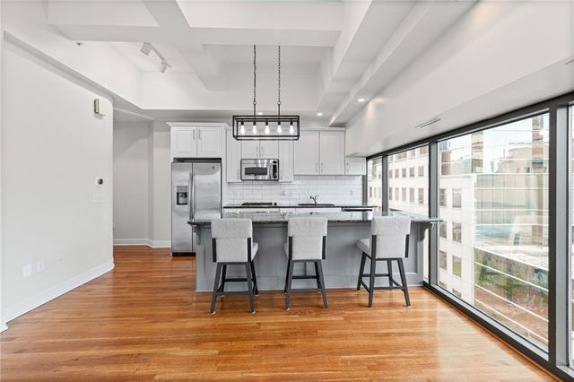 1101 Walnut Street 803, Kansas City, MO 64106