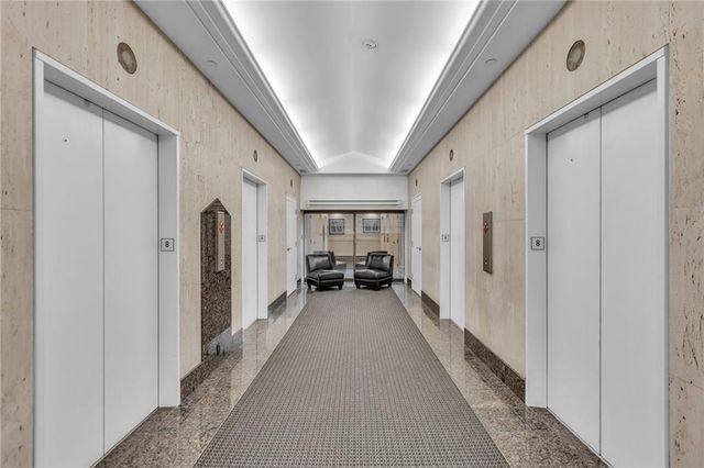1101 Walnut Street 803, Kansas City, MO 64106