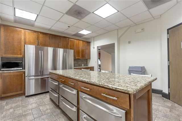 1101 Walnut Street 803, Kansas City, MO 64106