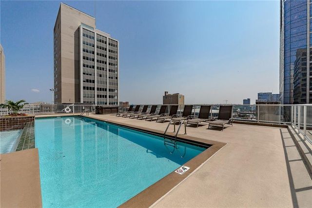 1101 Walnut Street 803, Kansas City, MO 64106