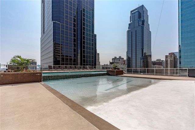 1101 Walnut Street 803, Kansas City, MO 64106