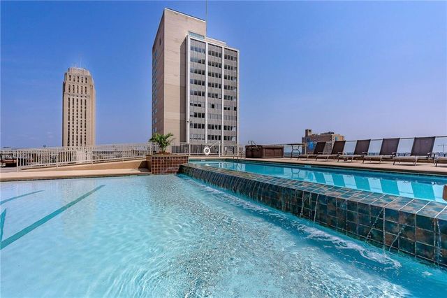 1101 Walnut Street 803, Kansas City, MO 64106