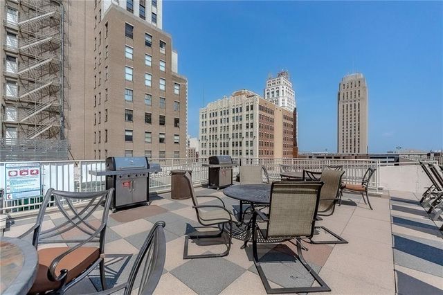1101 Walnut Street 803, Kansas City, MO 64106