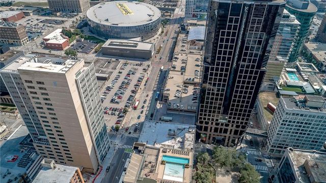1101 Walnut Street 803, Kansas City, MO 64106