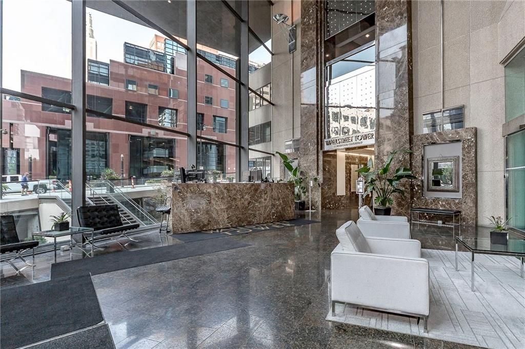 1101 Walnut Street 803, Kansas City, MO 64106