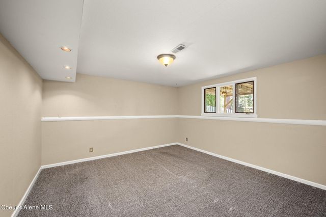 2886 E Harrison Ave, Coeur D'alene, ID 83814