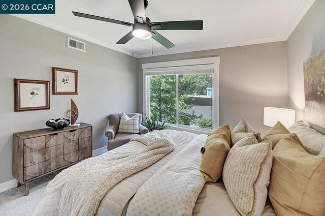 2916 Tice Creek 11, Walnut Creek, CA 94595