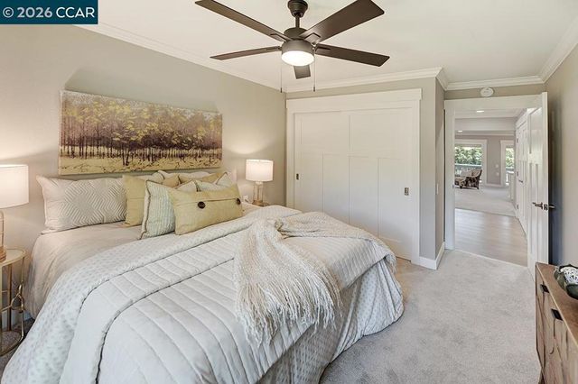 2916 Tice Creek 11, Walnut Creek, CA 94595