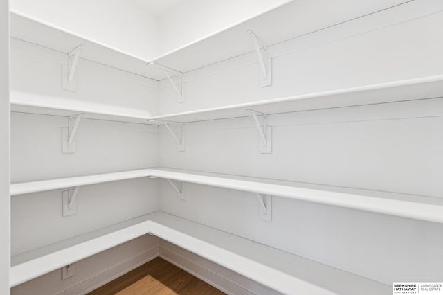 18552 Sycamore Drive, Gretna, NE 68028