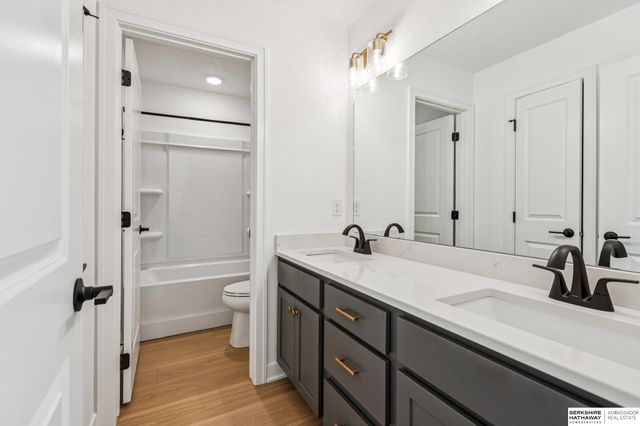 18552 Sycamore Drive, Gretna, NE 68028