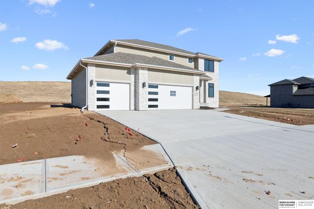 18552 Sycamore Drive, Gretna, NE 68028