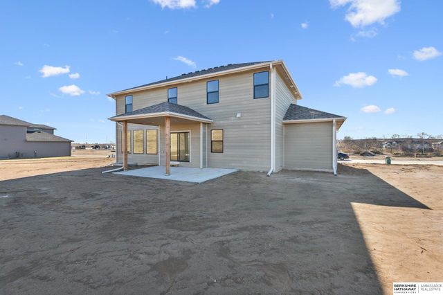 18552 Sycamore Drive, Gretna, NE 68028