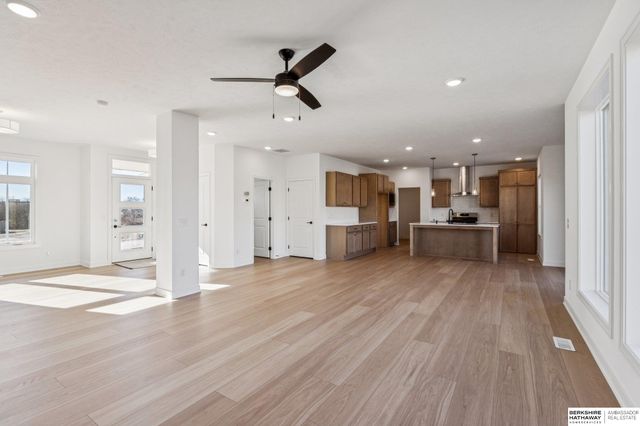 18552 Sycamore Drive, Gretna, NE 68028