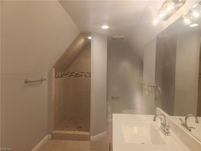 3830 Pamlico CIR, Norfolk, VA 23513