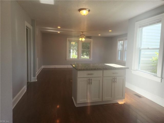 3830 Pamlico CIR, Norfolk, VA 23513