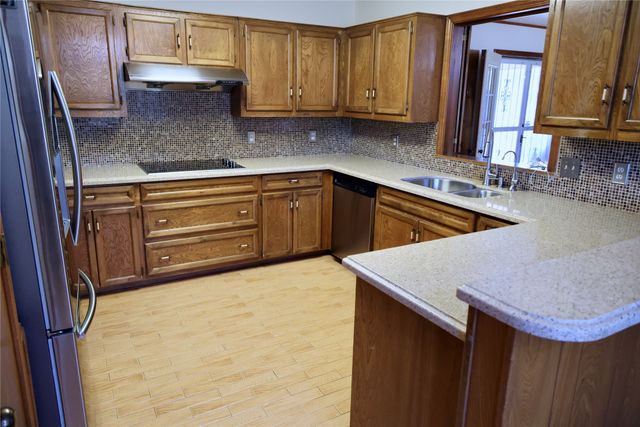 2206 Morning Glory Drive, Richardson, TX 75082
