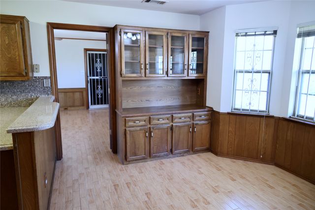 2206 Morning Glory Drive, Richardson, TX 75082