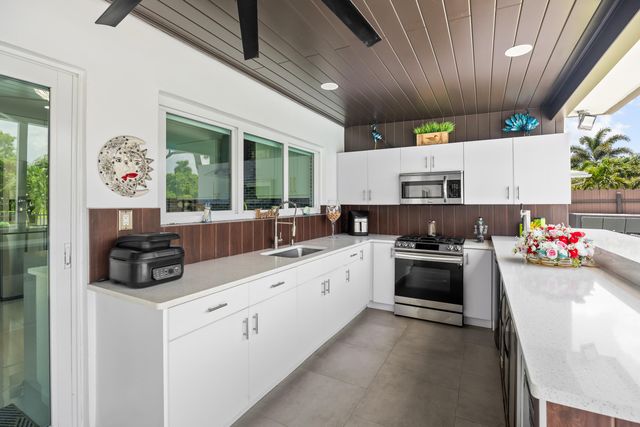 1821 CARISSA Road, Lake Clarke Shores, FL 33406