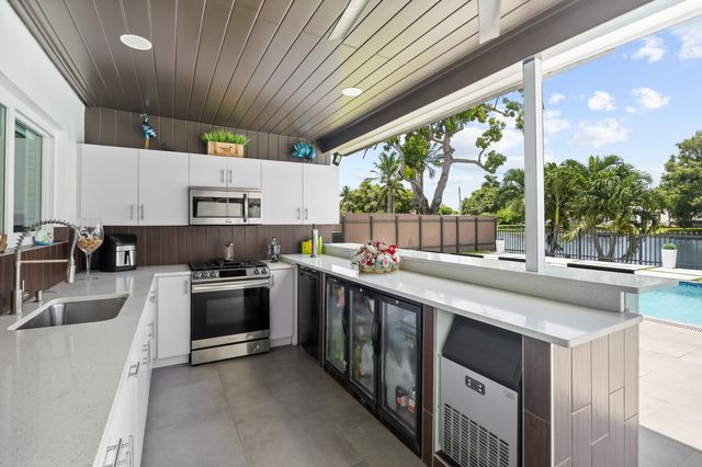1821 CARISSA Road, Lake Clarke Shores, FL 33406