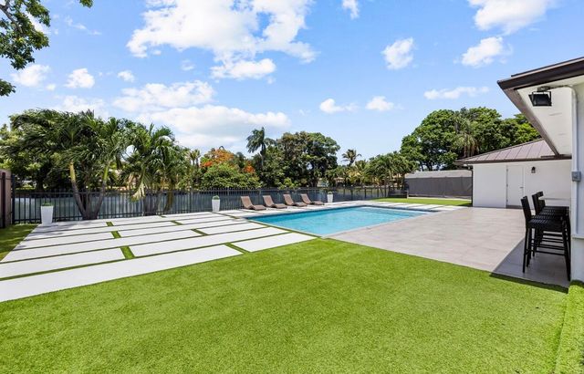 1821 CARISSA Road, Lake Clarke Shores, FL 33406