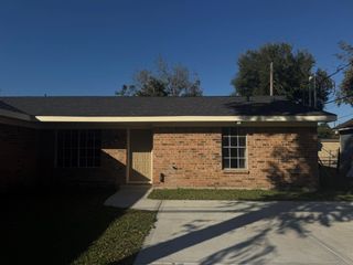 207 E Mitchell Road, Houston, TX 77037