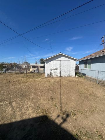 395 E Houston, Coalinga, CA 93210