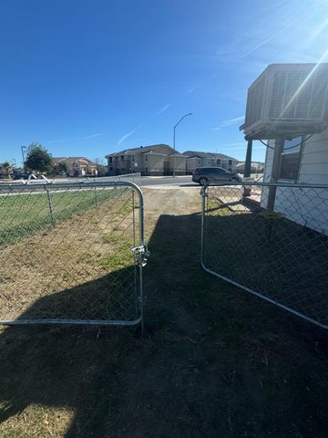 395 E Houston, Coalinga, CA 93210