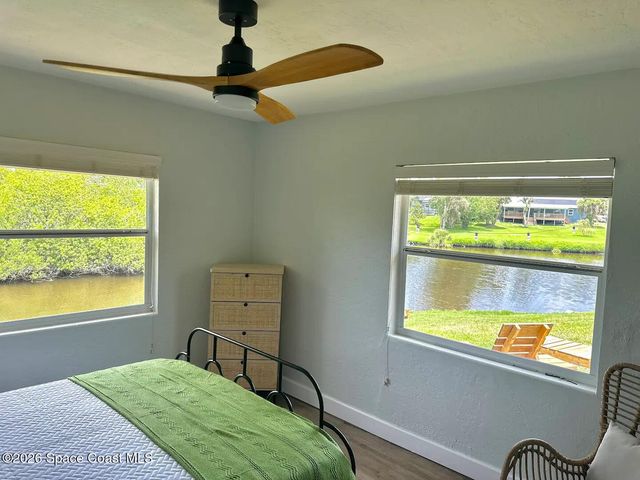589 Hillside Court, Melbourne, FL 32935