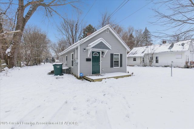 320 E Hodge Avenue, Lansing, MI 48910