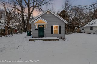 320 E Hodge Avenue, Lansing, MI 48910