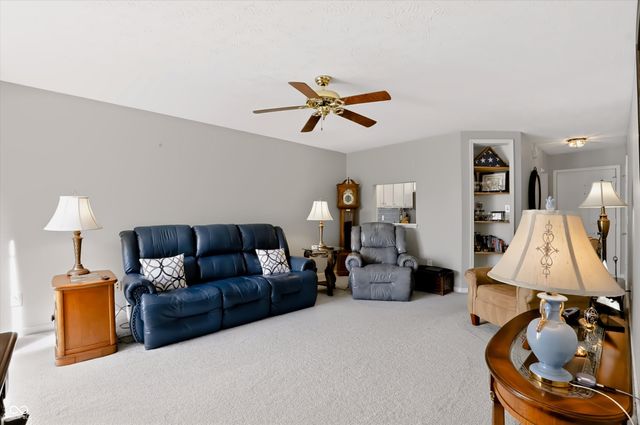 2053 Acorn Boulevard, Franklin, IN 46131