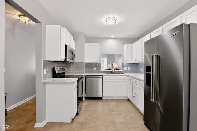 2053 Acorn Boulevard, Franklin, IN 46131
