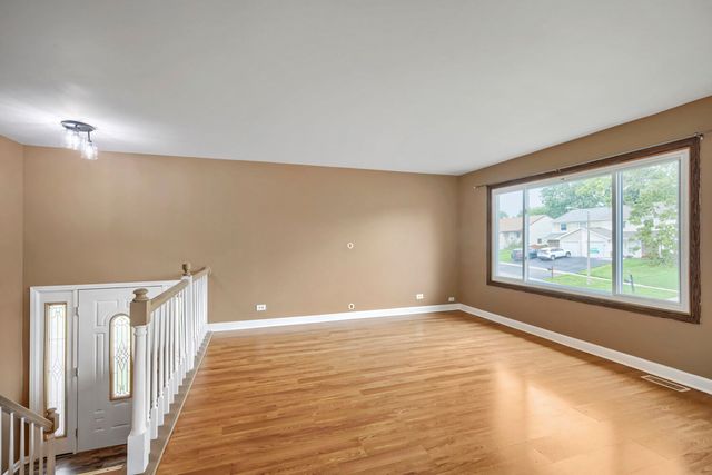 2165 Wildwood Court, Hanover Park, IL 60133