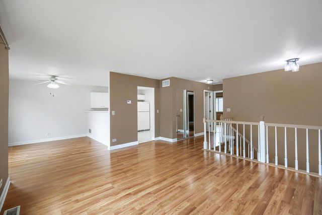 2165 Wildwood Court, Hanover Park, IL 60133